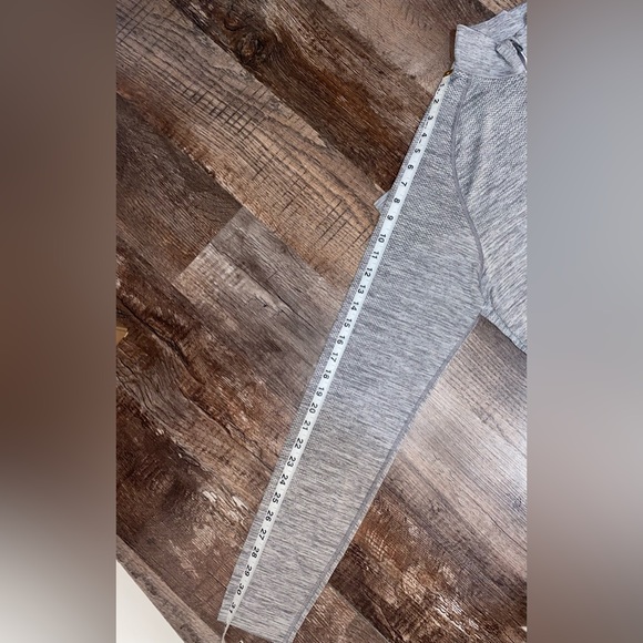 Lululemon half zip vent tech sweatshirt - Picture 11 of 12